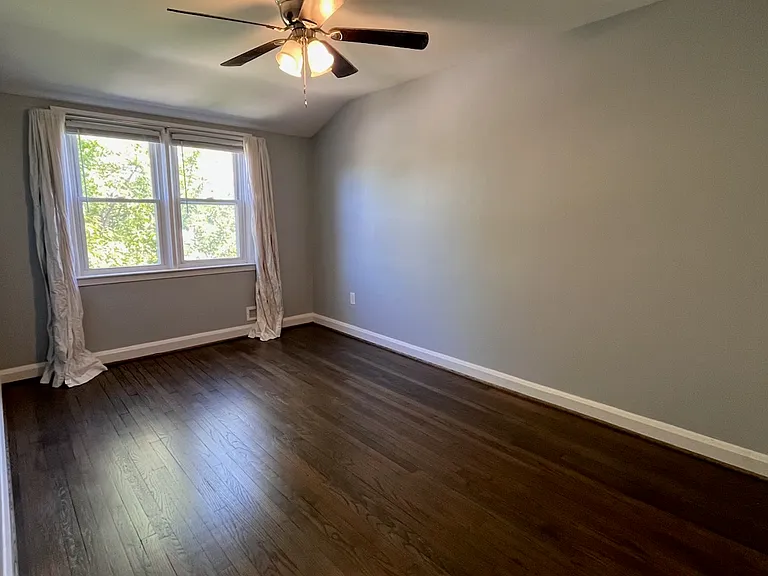 4905 Wilkens Ave — Photo 21