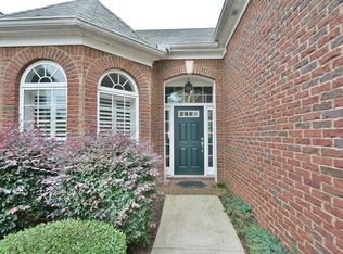 5515 Villa Lake Ct, Suwanee, GA 30024