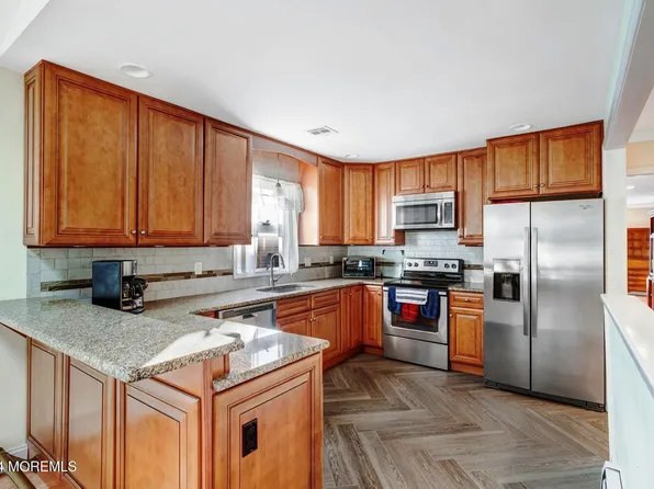 2123 Agincourt Road, Toms River, NJ 08755