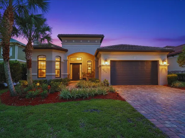 1042 NE Savanna Oaks Way, Jensen Beach, FL 34957