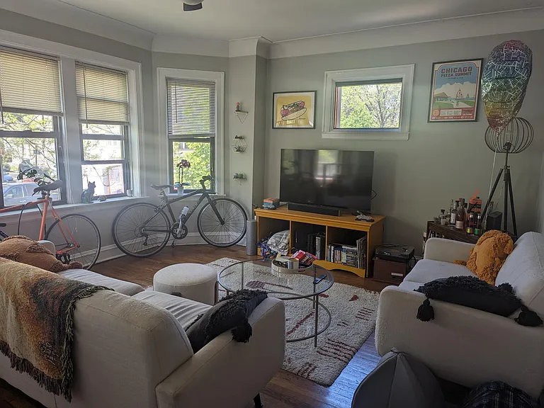 2119 N Campbell Ave #2F — Photo 3