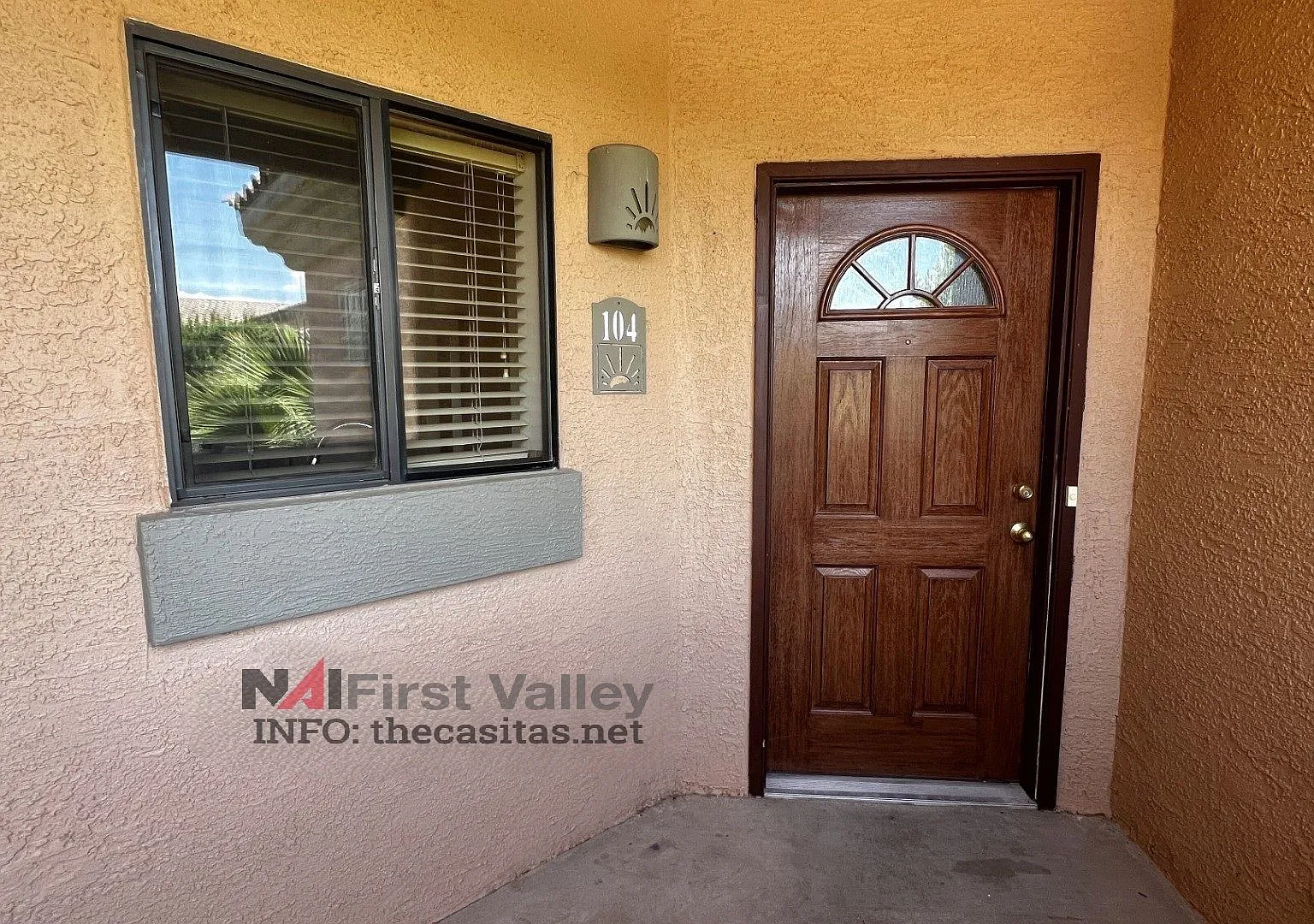 3 Bedrooms, 2 Baths 1/2 OFF First Month Rent — Photo 2
