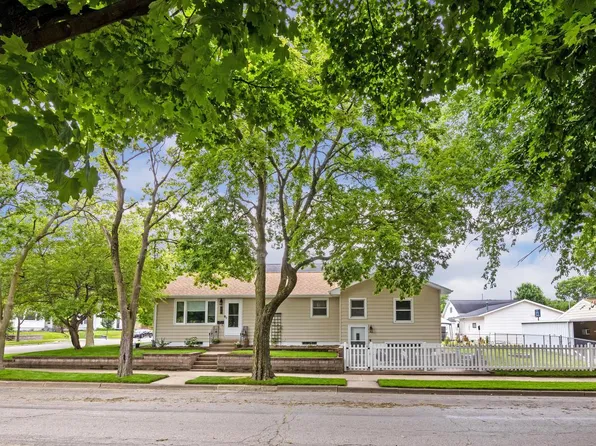 928 North STREET, La Crosse, WI 54603