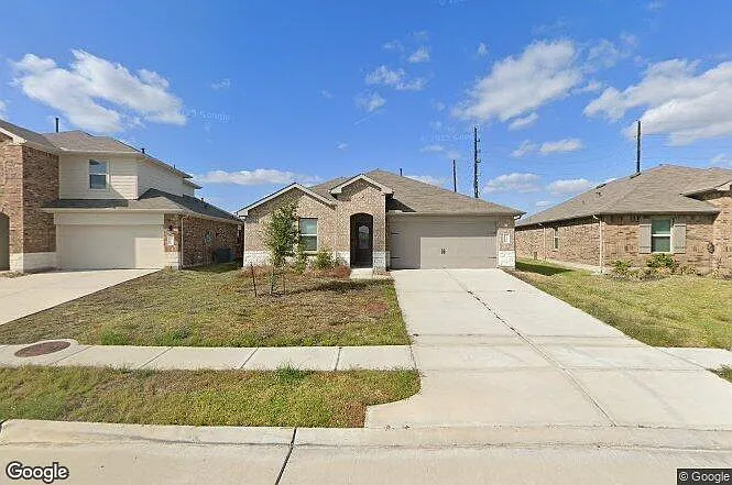 4 bed, 2.0 bath, 1736 sqft, $2,150 — Photo 1