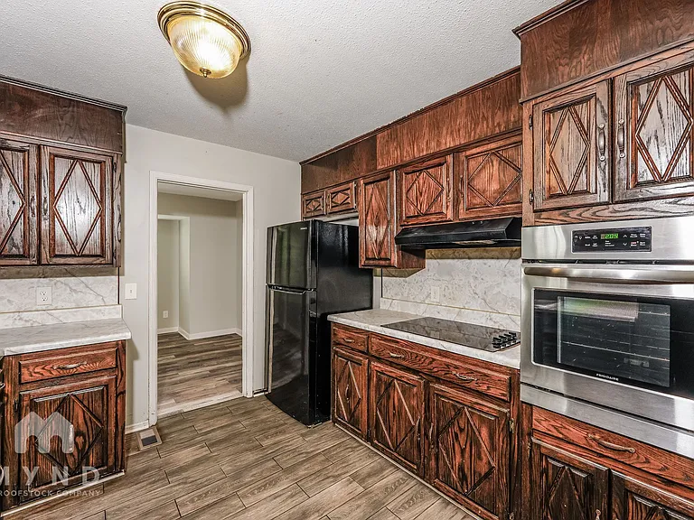 808 Cochise Trl — Photo 10