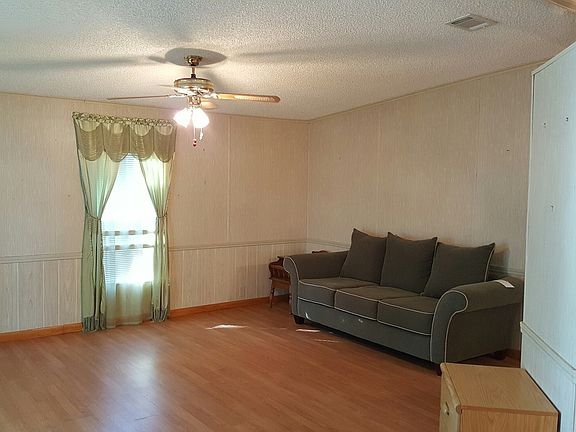 4th image of 623 Orange Tree Dr