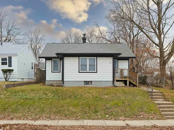 214 E Woodside St, South Bend, IN 46614