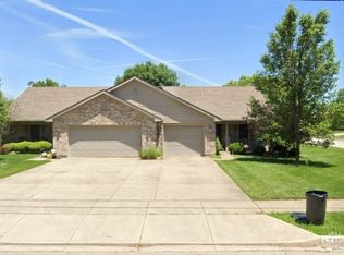 459 S Wolf Creek St #457, Brookville, OH