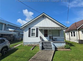127 W Central Ave, Belle, WV 25015