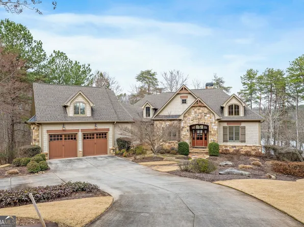 1242 N Edgewater Trl, Toccoa, GA 30577