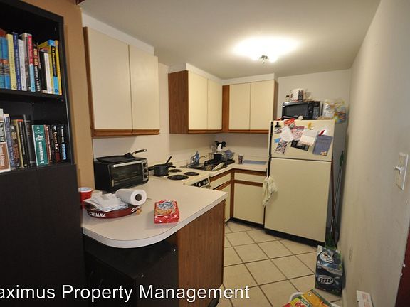 5th image of 918 N 15th St Side D