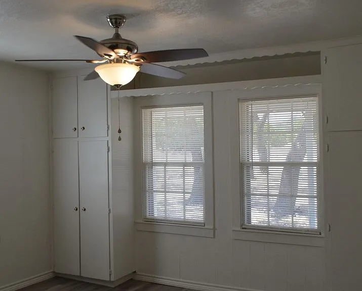 7601 FM 1690 — Photo 13