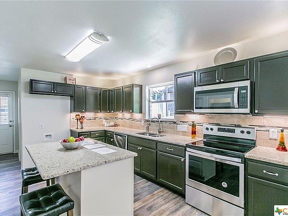 3rd image of 3405 Las Moras Dr