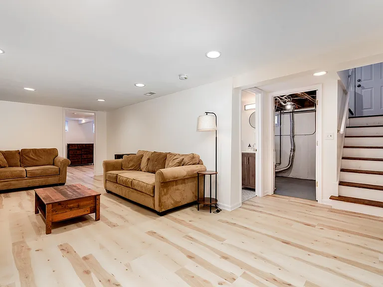 4423 Vance Ave — Photo 25