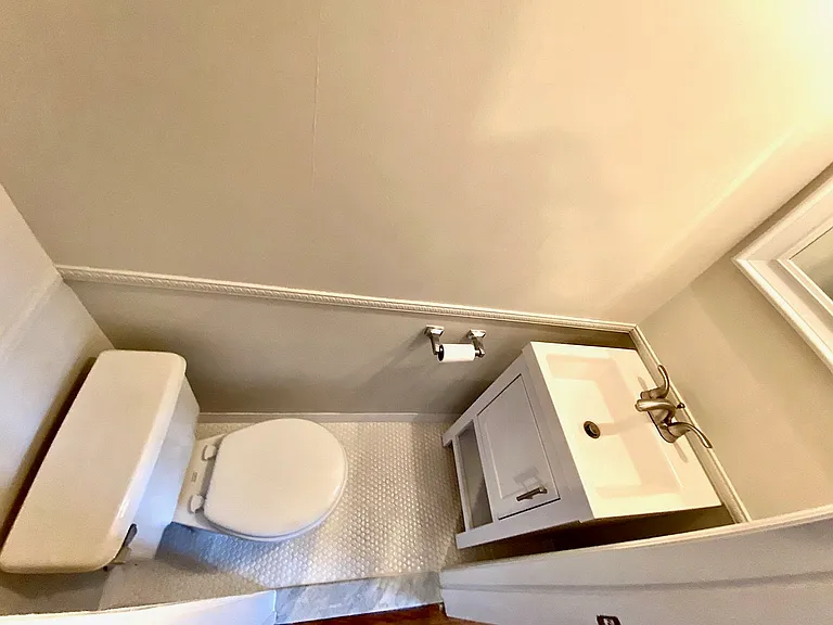 323.5 Pavonia Ave — Photo 14