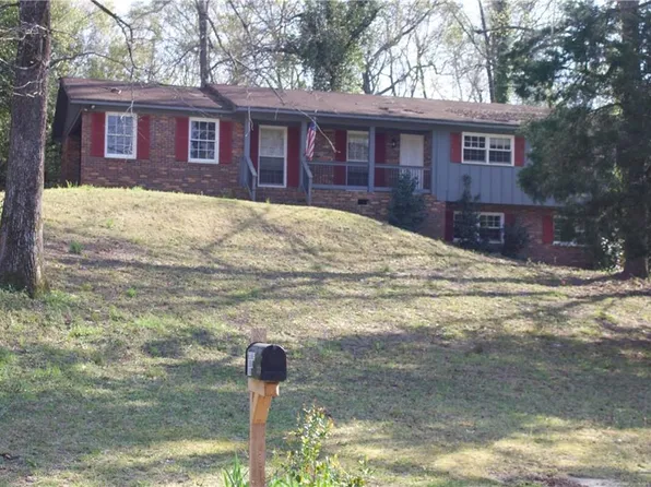 2370 Price Dr, Macon, GA 31206