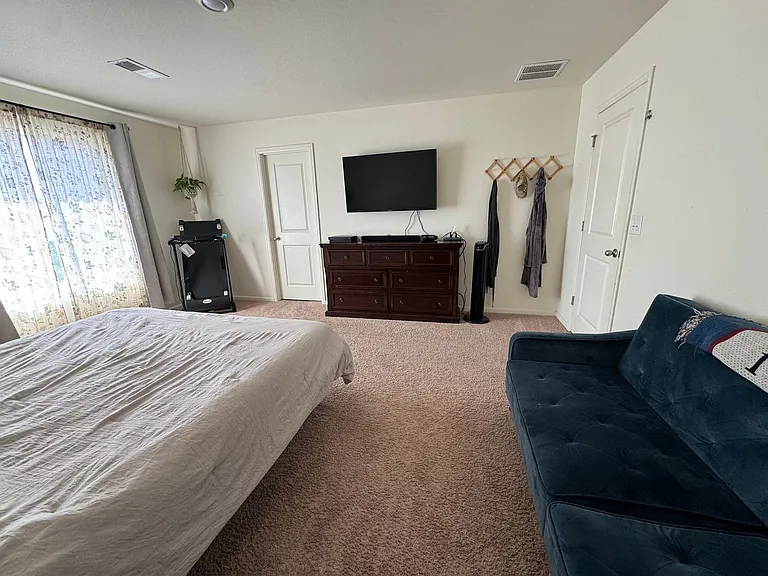 379 Walnut St — Photo 14