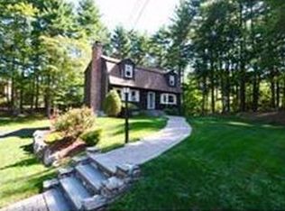 7 Horseshoe Dr, Plainville, MA 02762