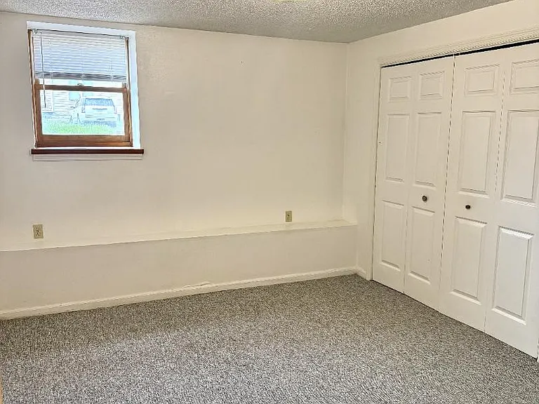 Unit Photo