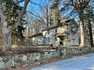 51 Barrett Pond Rd, Cold Spring, NY 10516