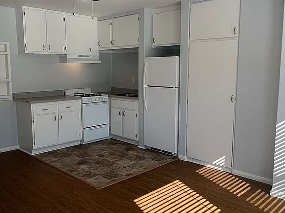 3rd image of 272 Landis Ave #A