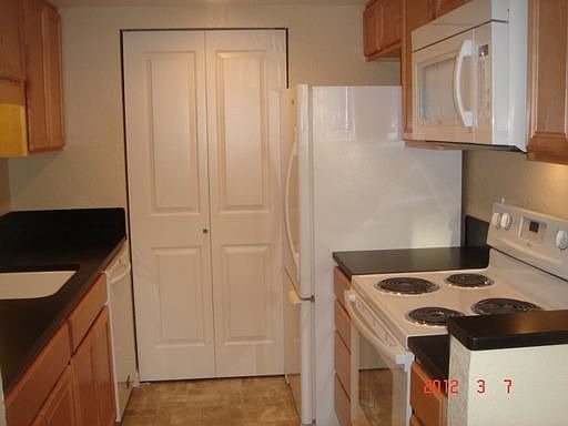3rd image of 11641 100th Ave NE APT 6B