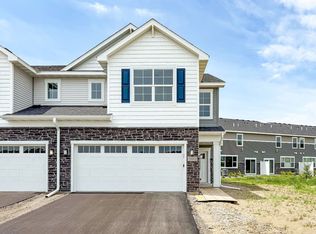 19948 Hunters Rdg, Rogers, MN 55374