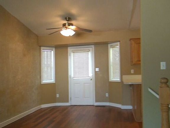3rd image of 3240 S Carolyn Ln