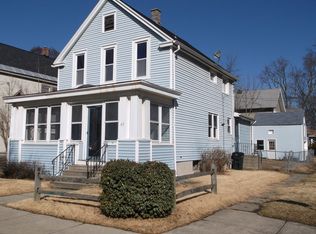 63 Chestnut St, Rensselaer, NY 12144