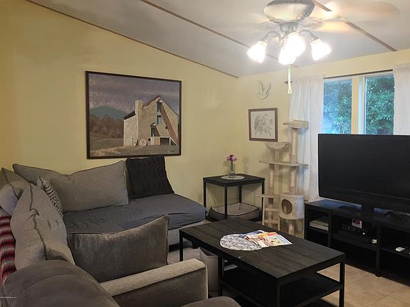 5th image of 7504 Covewood Dr