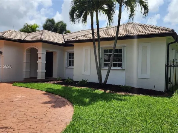 16507 NW 91st Ave, Miami Lakes, FL 33018