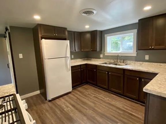 3rd image of 22 Helen Ave #2