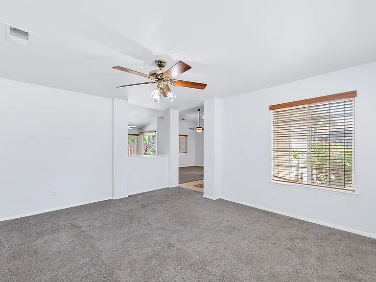 2476 N Berlin Ave — Photo 56
