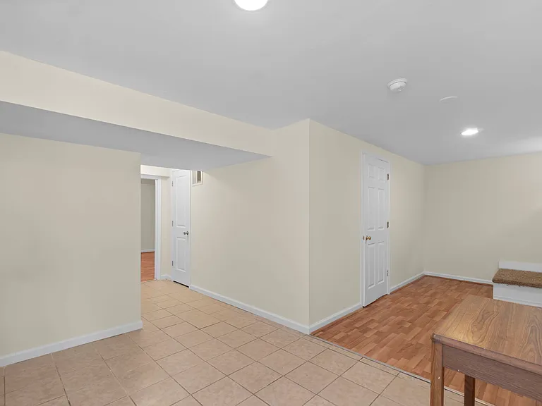 10289 Daystar Ct — Photo 25