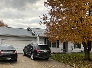 26138 Heatherfield Dr, Elkhart, IN 46514