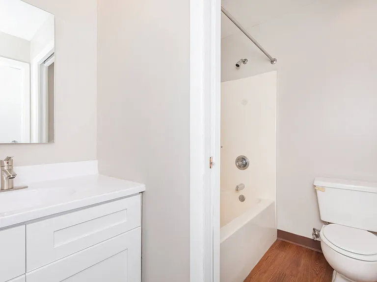 Apartments at Nautica — Photo 43
