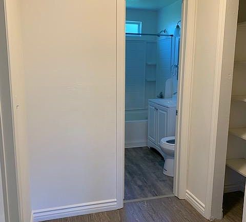4th image of 177 22nd St APT 28