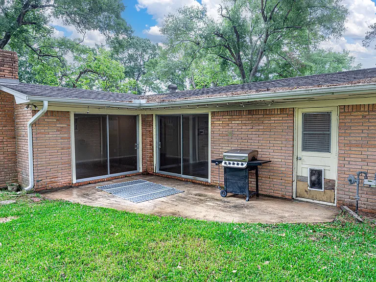2 Circle Dr — Photo 5