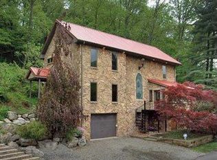 1305 Abers Creek Rd, Monroeville, PA 15146