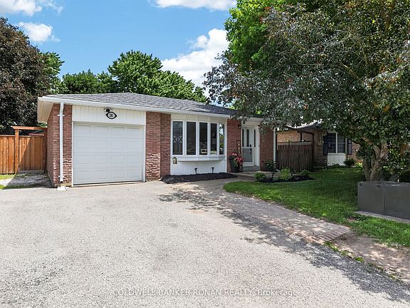 2nd image of 281 Tupper Blvd