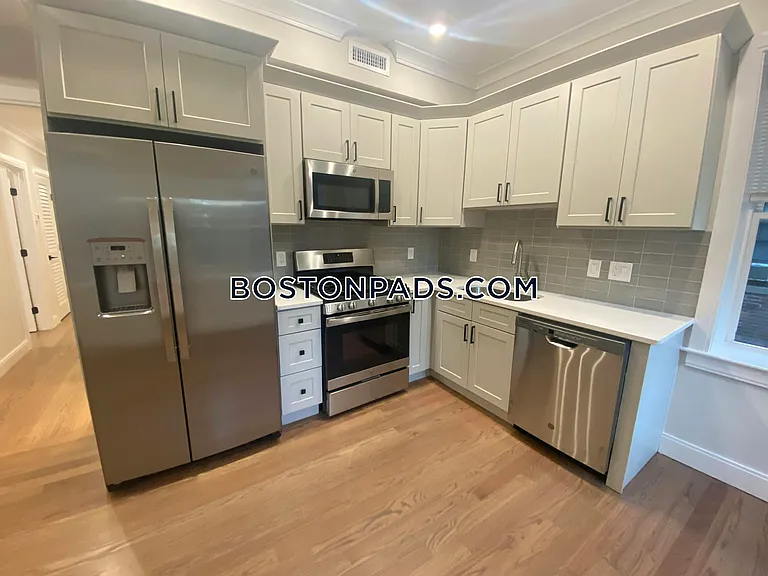 191 Porter St #3 — Photo 5