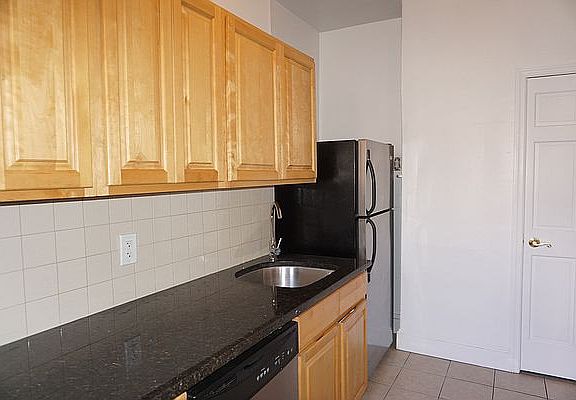 5th image of 901 Washington Ave APT 6K