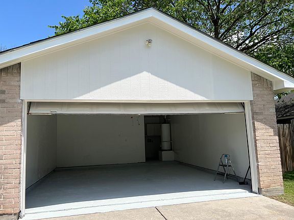 2nd image of 11103 Drakeland Dr