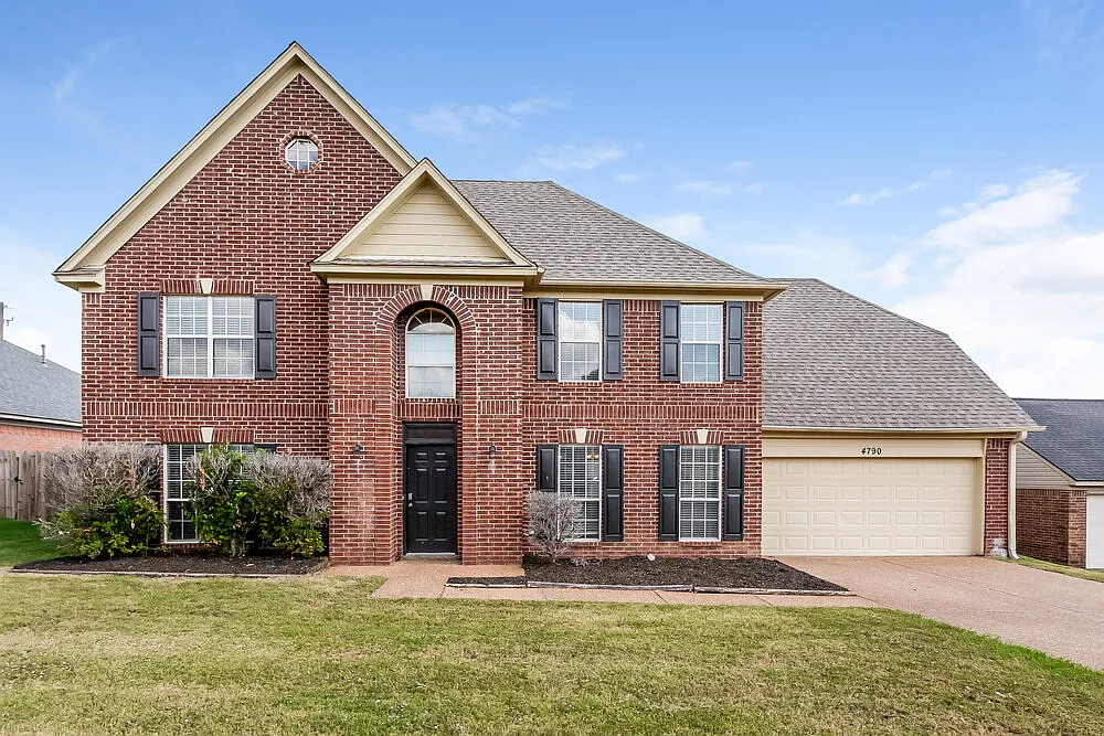 4 bed, 2.5 bath, 2253 sqft, $3,050 — Photo 1
