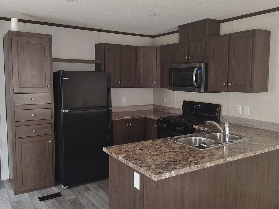 2nd image of 245 SE 29th St #D10