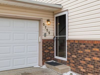 5725 Sycamore Rd, Cheyenne, WY, 82009