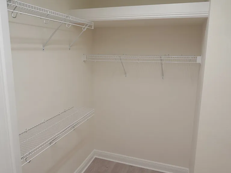 3227 W Horatio St — Photo 18