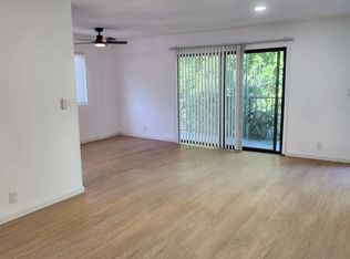 6561 Fulton Ave #14, Van Nuys, CA 91401