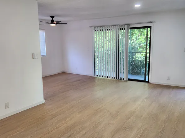 6561 Fulton Ave #14, Van Nuys, CA 91401