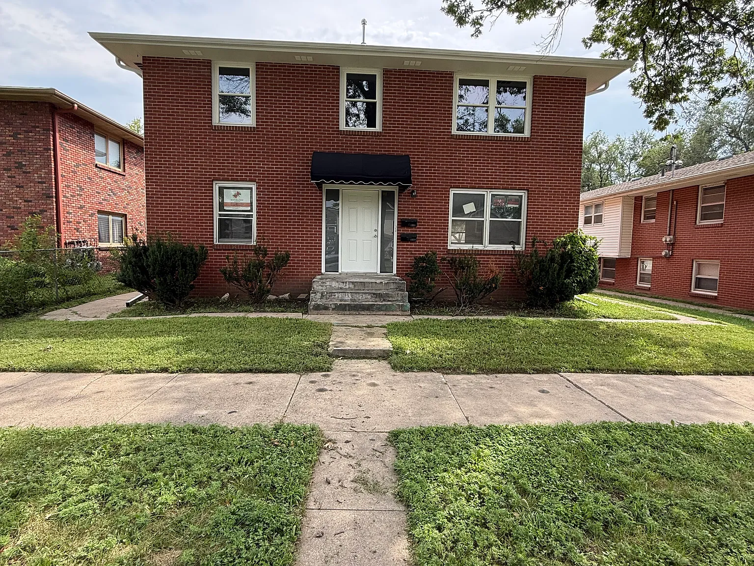 2 bed, 1.5 bath, 1200 sqft, $1,500 — Photo 1